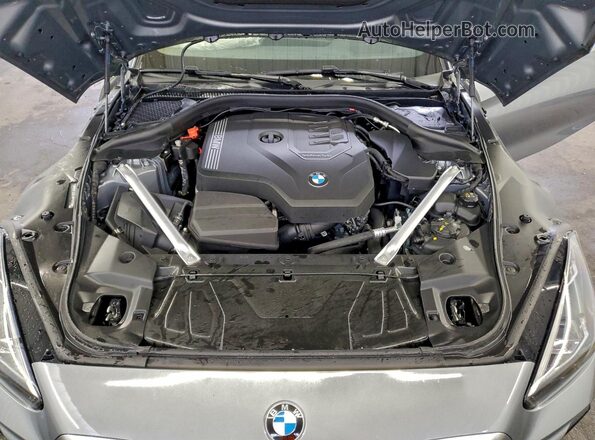 WBAHF3C09TWY50951 2026 BMW Z4 Silver Widok wnętrza z tyłu