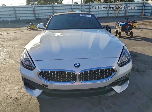 WBAHF3C55KWW41703 2019 BMW Z4 White Вид спереду