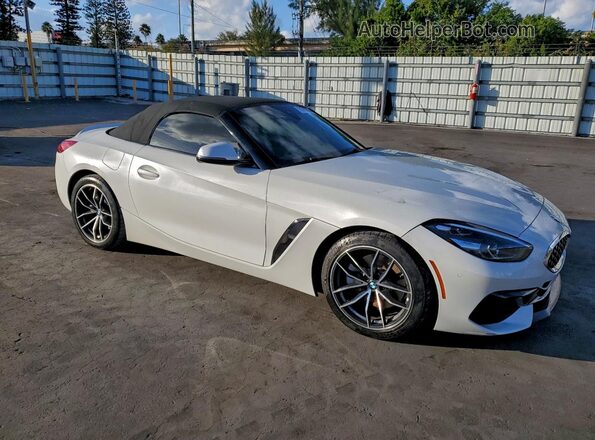 WBAHF3C55KWW41703 2019 BMW Z4 White Передня права чверть