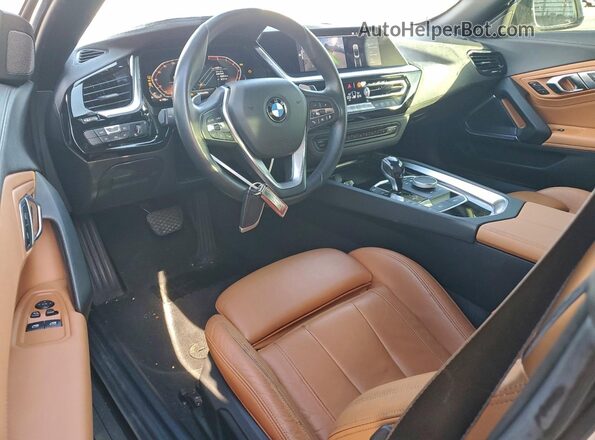 WBAHF3C55KWW41703 2019 BMW Z4 White Вид панелі приладів
