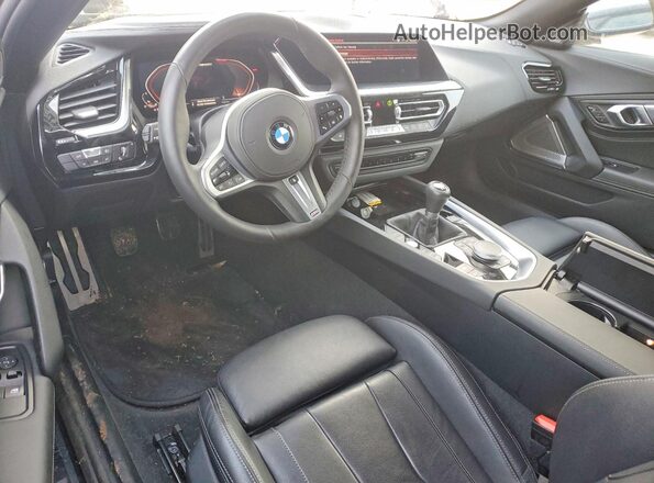 WBAHF9C06SWY43523 2025 BMW Z4 Blue Dashboard view