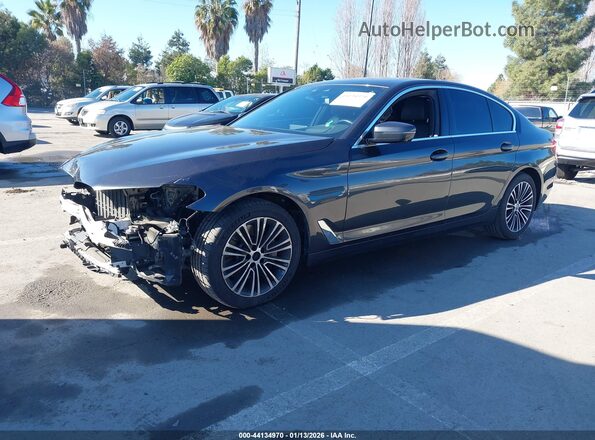 WBAJR7C03LWW60854 2020 BMW 5 SERIES Серый Передняя левая четверть