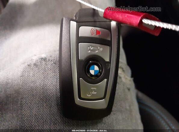WBS2U7C06M7J66319 2021 BMW M2 Gray Առջևի վահանակի տեսք