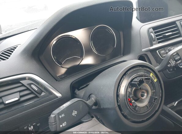 WBS2U7C52K7D15675 2019 BMW M2 Black Widok wnętrza 360 stopni