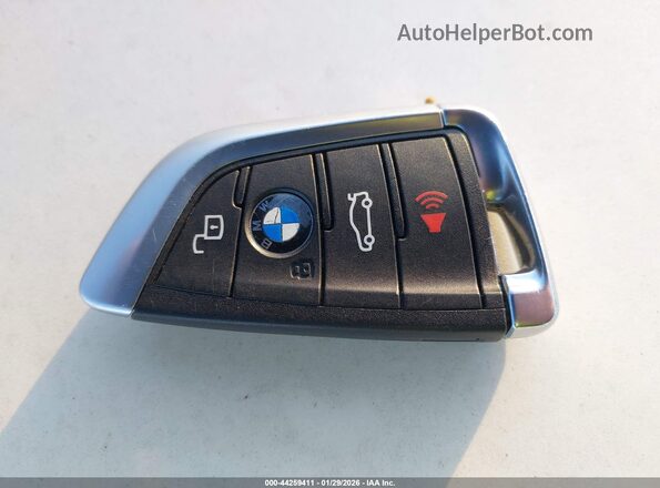 WBS33HK00SCU27060 2025 BMW M4 Gray Вид панелі приладів