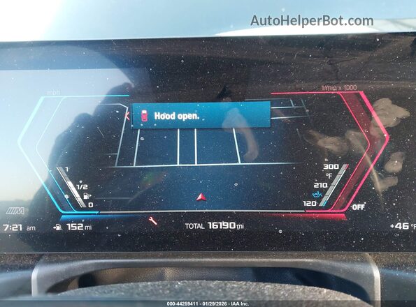 WBS33HK00SCU27060 2025 BMW M4 Gray Вид задніх сидінь