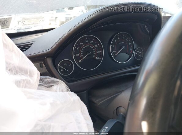 WBS4Y9C52JAA85565 2018 BMW M4 Gray Rear seats view