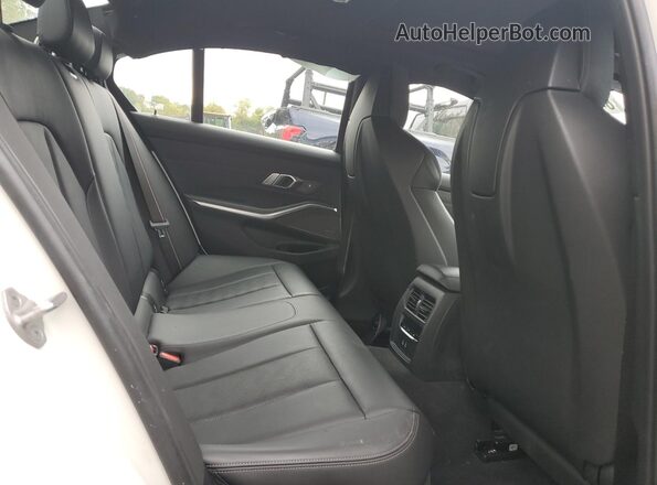 WBS53AY08PFP01084 2023 BMW M3 White უკანა სავარძლების ხედი