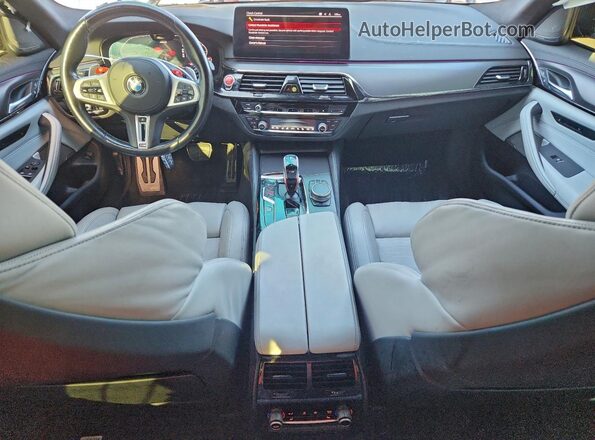 WBS83CH07NCJ03334 2022 BMW M5 Silver Widok deski rozdzielczej