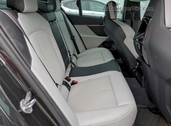 WBS83FK01TCV37112 2026 BMW M5 Charcoal Rear seats view