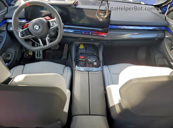 WBS83FK02TCV66179 2026 BMW M5 Blue Dashboard view