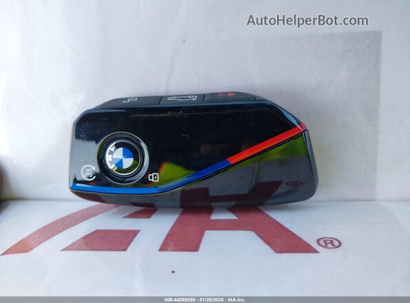 WBS83FK02TCW43178 2026 BMW M5 White Widok deski rozdzielczej