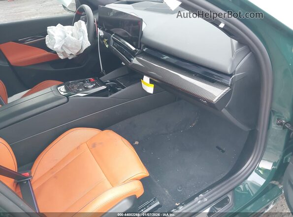 WBS83FK05TCW09929 2026 BMW M5 Green Front interior view