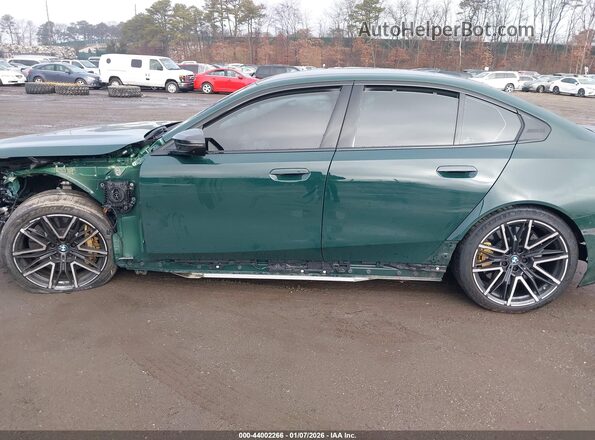 WBS83FK05TCW09929 2026 BMW M5 Green 360 interior view