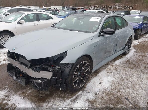 WBS83FK0XTCV28876 2026 BMW M5 Серый Передняя левая четверть