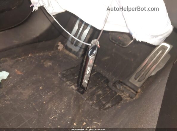 WBS83FK0XTCV28876 2026 BMW M5 Серый Вид панели приборов