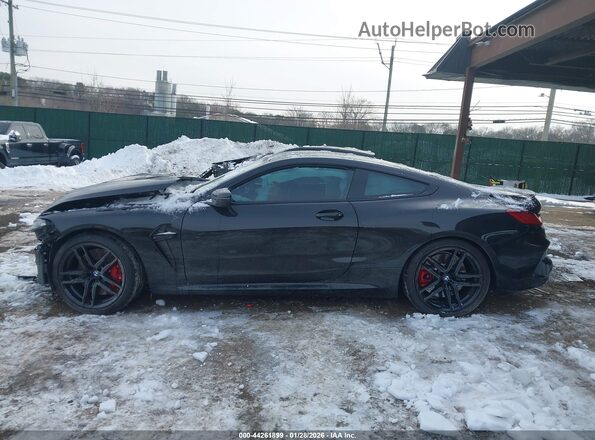 WBSAE0C06SCV42859 2025 BMW M8 Black Widok wnętrza 360 stopni