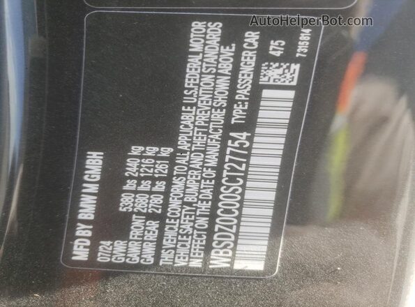 WBSDZ0C00SCT27754 2025 BMW M8 Black Widok naklejki z numerem VIN