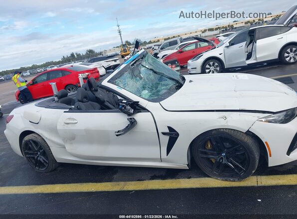 WBSDZ0C05RCP18148 2024 BMW M8 White Панорамний вид салону 360°