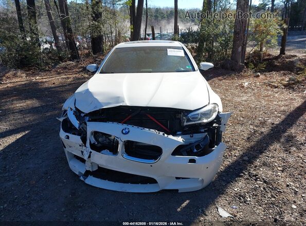 WBSFV9C52GD595775 2016 BMW M5 White Вид щитка приладів