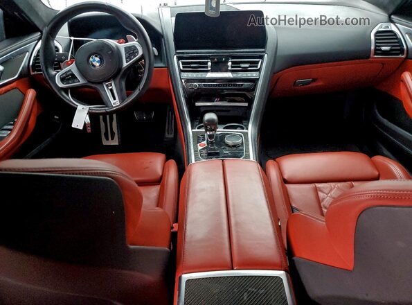 WBSGV0C00RCP31091 2024 BMW M8 Black წინა პანელის ხედი