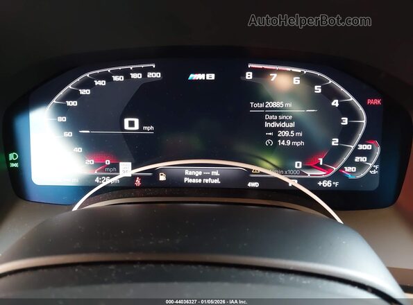 WBSGV0C01RCP21699 2024 BMW M8 Turquoise Vista de los asientos traseros