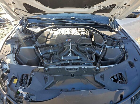 WBSGV0C06MCF56504 2021 BMW M8 White Вид задньої частини салону
