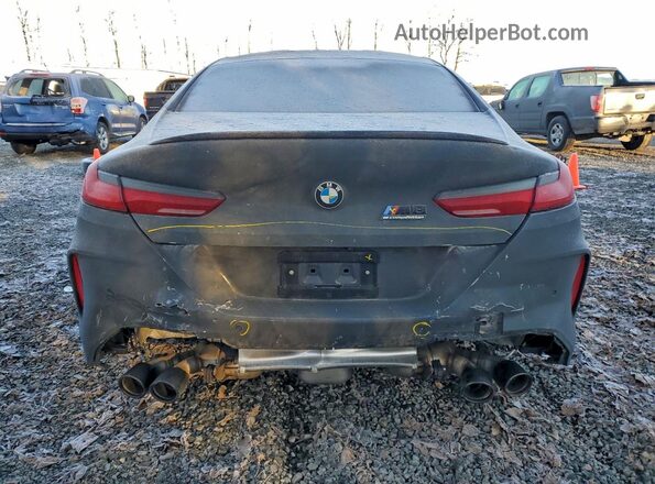 WBSGV0C07RCR42997 2024 BMW M8 Серый Вид сзади
