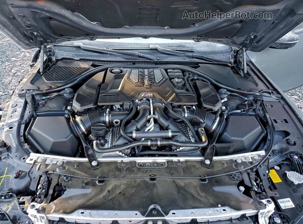 WBSGV0C07RCR42997 2024 BMW M8 Серый Вид задней части салона