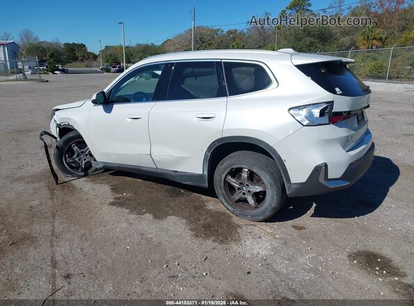 WBX73EF00P5X01048 2023 BMW X1 White Հետևի ձախ