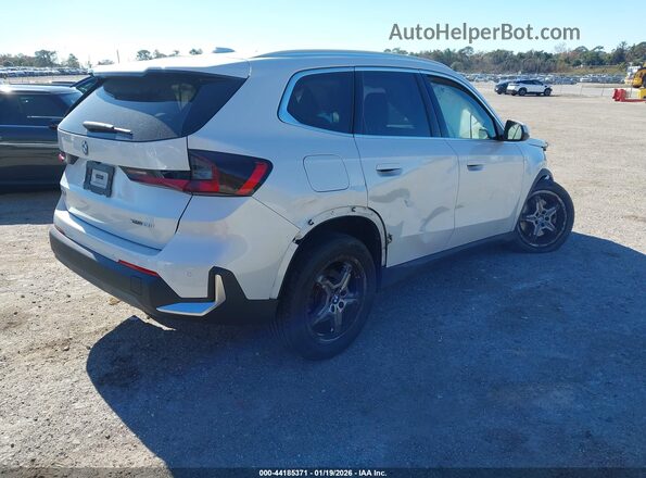 WBX73EF00P5X01048 2023 BMW X1 White Հետևի աջ