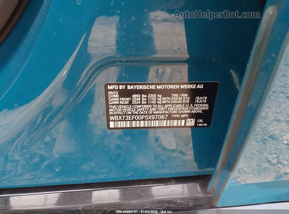 WBX73EF00P5X97067 2023 BMW X1 Teal Вид підкапотного простору