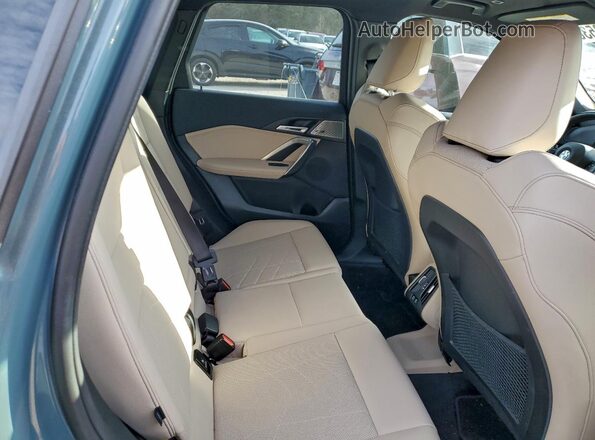 WBX73EF02P5V97968 2023 BMW X1 Gray Սալոնի հետևի տեսք