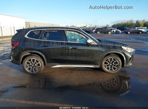 WBX73EF05R5Y80979 2024 BMW X1 Black Vista interior trasera