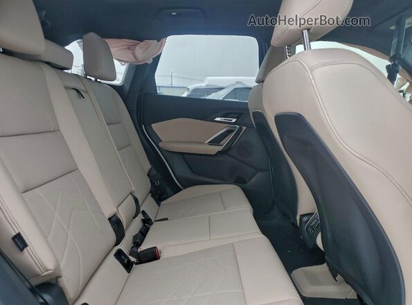 WBX73EF05S5156540 2025 BMW X1 White Սալոնի հետևի տեսք