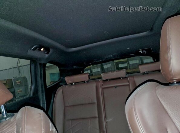 WBX73EF08R5Y32909 2024 BMW X1 White Vista de los asientos traseros
