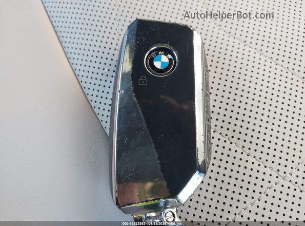 WBX73EF09S5086704 2025 BMW X1 Black Vista del salpicadero