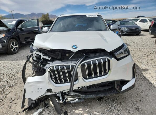 WBX73EF0XP5Y07152 2023 BMW X1 Белый Вид спереди