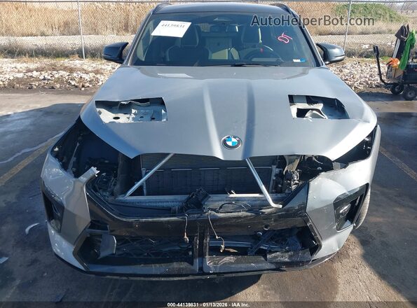 WBX83GM06S5113554 2025 BMW X2 Gray Widok wnętrza z tyłu