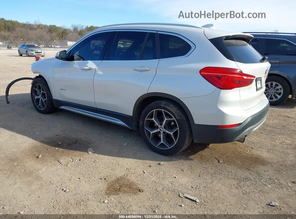 WBXHT3C39J5K29771 2018 BMW X1 White Rear left