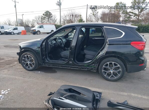 WBXJG7C06M5S35227 2021 BMW X1 Black 