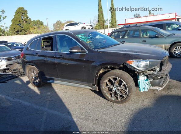 WBXJG9C03L5P68534 2020 BMW X1 Black 