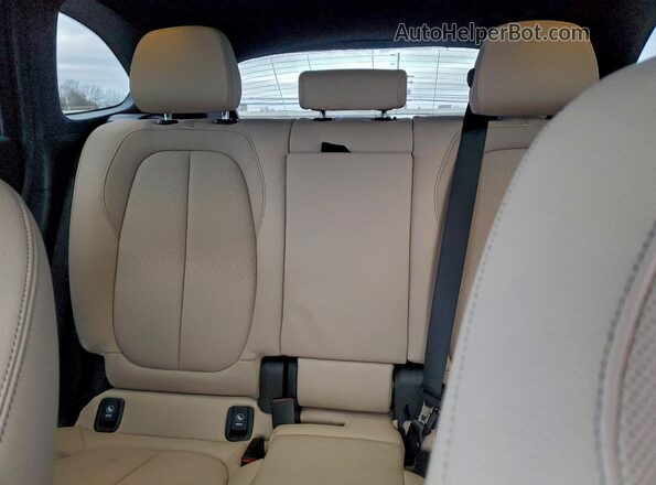WBXJG9C09L5P77755 2020 BMW X1 Синий Вид задних сидений
