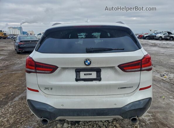 WBXJG9C0XM5T06134 2021 BMW X1 White Rear view