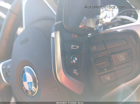 WBXYH9C00M5S50779 2021 BMW X2 White Dashboard view