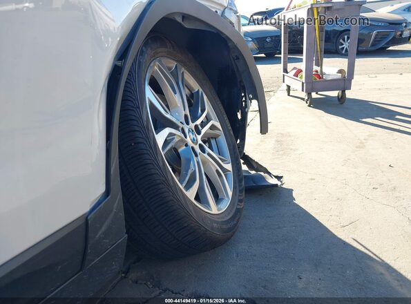 WBXYH9C00M5S50779 2021 BMW X2 White 