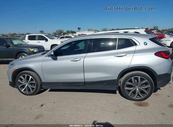 WBXYH9C05M5S66282 2021 BMW X2 Silver Սալոնի 360 աստիճան տեսք