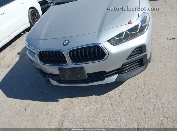 WBXYH9C05M5S66282 2021 BMW X2 Silver Սարքավորումների վահանակի տեսք