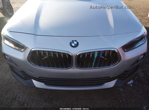 WBXYH9C07L5P40487 2020 BMW X2 Silver Instrument cluster view