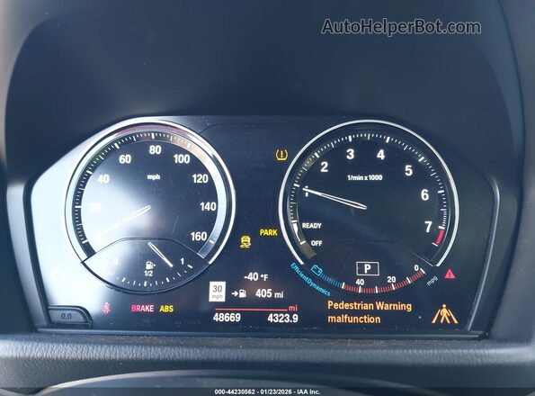 WBXYH9C08N5U28178 2022 BMW X2 Белый Вид задних сидений